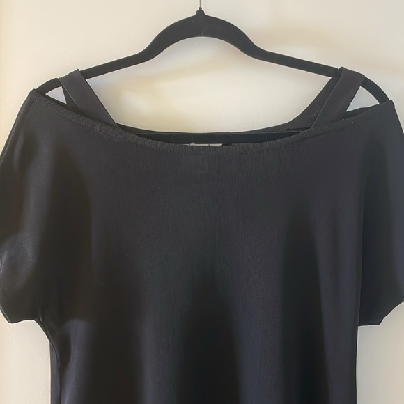 Mistook Black Knit Slightly off shoulder - Picture 2 of 3